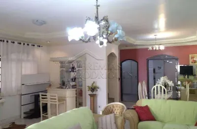 Casa com 3 quartos à venda no Terra Nova, Taubaté 