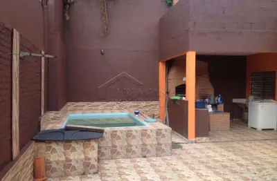 Casa com 3 quartos à venda no Centro, Pindamonhangaba 