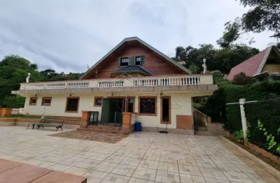 Casa com 5 quartos, 360 m², à venda por r$ 2.200.000- jd belvedere - campos do jordão/sp