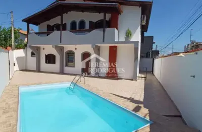 Casa com 4 dormitórios, 274,43 m² - vila bourguese - pindamonhangaba/sp