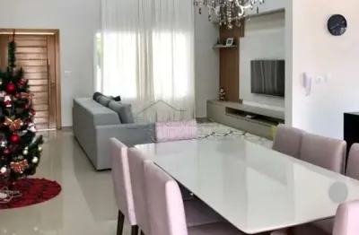 Casa à venda com 3 suítes no condomínio reserva dos lagos em pindamonhangaba/sp.