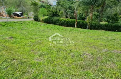 Terreno com 972 m² - condomínio parque mantiqueira - santo antônio do pinhal/sp.
