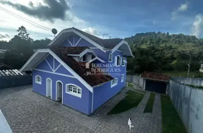 Casa para venda com 3 suítes no bairro vila ondina em campos do jordão/sp