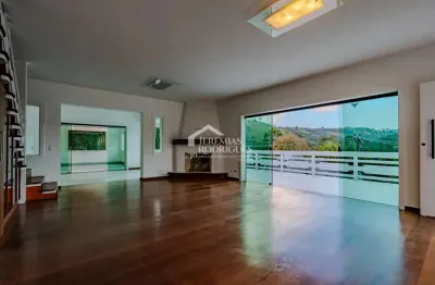 Casa para venda com 5 suítes no condomínio jardim véu da noiva em campos do jordão/sp