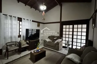 Casa à venda com 3 dormitórios no bairro lessa em pindamonhangaba/sp