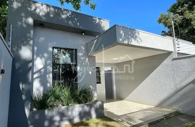 Jardim das palmeiras, casa à venda com espaço nos fundos, foz do iguacu - pr