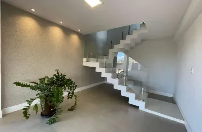 Casa com 5 quartos à venda na Rua das Estrelícias, 572, Alphaville II, Salvador