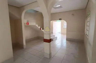 Casa Comercial para Locação em São Paulo, Chácara Santo Antônio (Zona Sul), 1 dormitório, 3 banheiros, 2 vagas