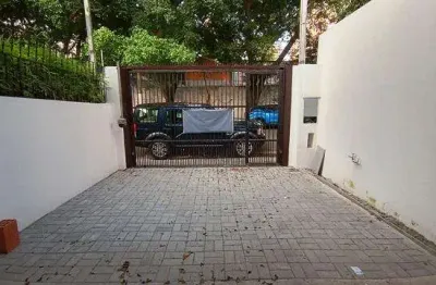 Casa Comercial para Locação em São Paulo, Brooklin, 3 dormitórios, 2 banheiros, 2 vagas