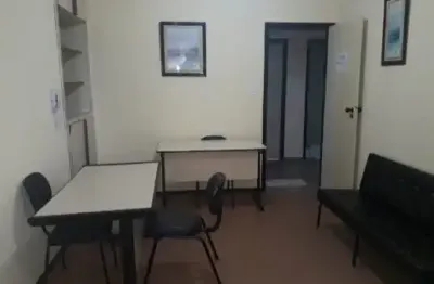 Sala comercial funcional em localização estratégica - Centro Empresarial Pituba