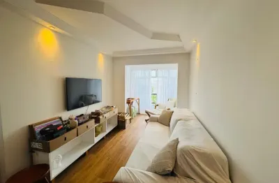 Apartamento a venda no cidade jardim 2 quartos andar alto e armarios