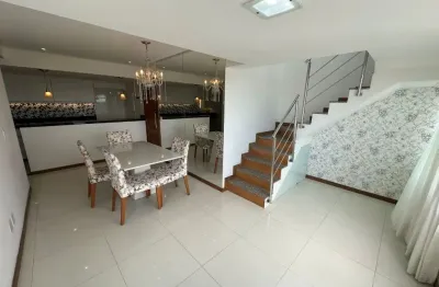 Cobertura  a venda em patamares com 3 quartos reformada no salvador clube