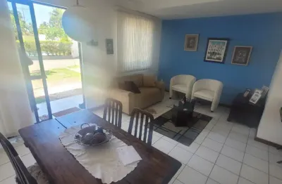 Village a venda em itapuã com 4 quartos armários em condomínio fechado