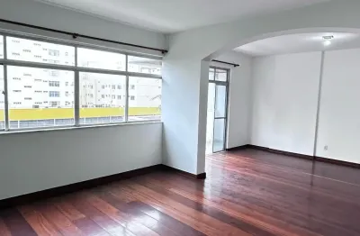 Apartamento a venda na pituba com 4 quartos varanda e nascente