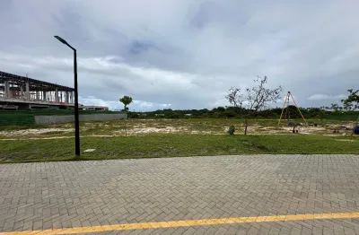 Terreno em condomínio fechado à venda na Rua Humberto Costa, 1, Guarajuba, Camaçari