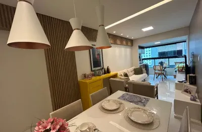 Apartamento a venda na pituba com 3 quartos reformado nascente e 2 vagas