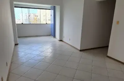 Apartamento a venda no rio vermelho com 2 quartos nascente e armarios