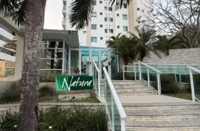 Apartamento a venda em alphaville 1 com 2 quartos dependência e varanda no natura