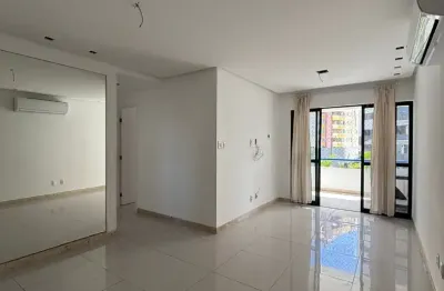 Apartamento a venda no stiep com 3 quartos com  varanda e armarios