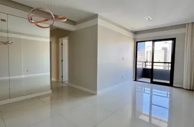 Apartamento a venda na pituba com 3 quartos armarios no moradas da pituba