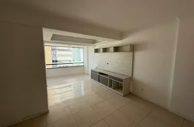 Apartamento a venda na pituba com 3 quartos closet e nascente na mansão cidade da luz