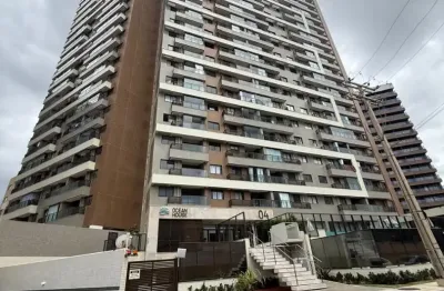Apartamento a venda no Ocean House em Jaguaribe quarto e sala com vista mar