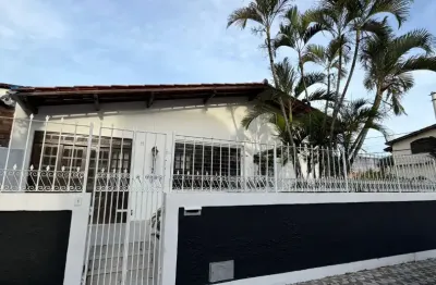 Casa a venda no Stiep cm 3 quartos com armarios  em condominio fechado