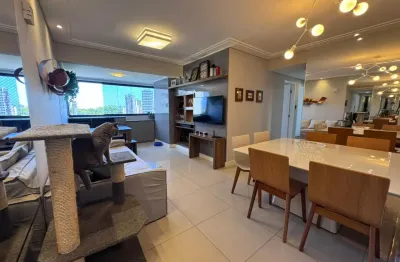 Apartamento a venda em Armação com 3 quartos reformado e varanda gourmet