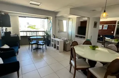 Apartamento a venda no Costa Azul com 2 quartos nascente e vista mar