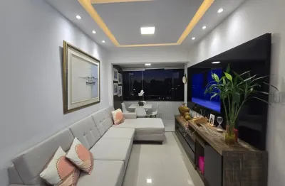 Apartamento a venda em Armação com 3 quartos com varanda e armarios