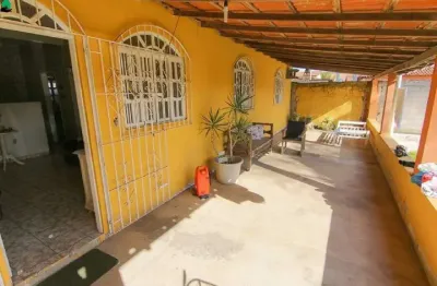 Imperdível! casa à venda em serramar, serra-es: 3 quartos, sala ampla, banheiro, 2 vagas de garagem e 150m2 de área