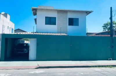 Imperdível oportunidade de adquirir casa ampla e moderna em serramar, serra-es: 3 quartos, 1 suíte, 3 salas, 3 banheiros, 4 vagas de garagem, 190m² de área.