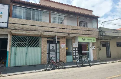Casa comercial à venda em feu rosa, serra-es: 5 quartos, 2 salas, 4 banheiros, 1 vaga de garagem!