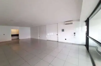Salão comercial para alugar no bairro Vila Rezende em Piracicaba - SP