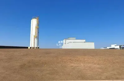 Terreno a venda no condomínio canadá no bairro ondas em piracicaba/sp