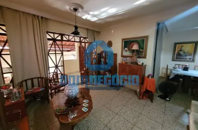 Casa com 7 dormitórios em lote inteiro à venda, bairro grã-duquesa, governador valadares - mg