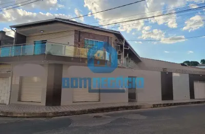 Casa e dois pontos comerciais à venda, jardim jk, governador valadares - mg