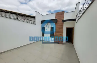 Casa com 2 quartos, garagem e móveis planejados à venda, parque olímpico, governador valadares - mg