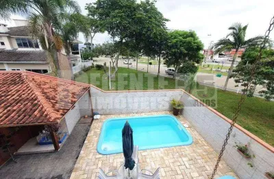 Casa com 4 quartos à venda na Rua Professor Américo Vespúcio Prates, 46, Carianos, Florianópolis
