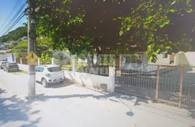 Terreno à venda no bairro costeira do pirajubaé em florianópolis