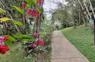 Amplo apartamento à venda no bairro agronômica em florianópolis