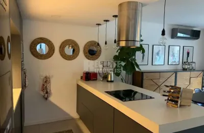 Casa com 3 quartos à venda na Rua Acelon Eduardo da Silva, 40, Córrego Grande, Florianópolis