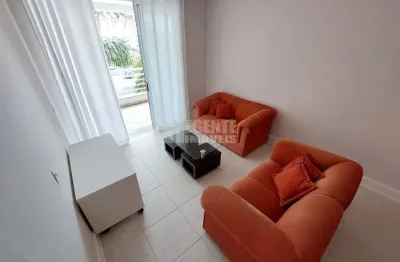 Apartamento com 3 dormitórios sendo uma 1 suíte no a praia de jurerê em florianópolis.