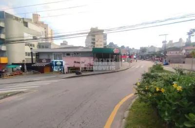 Casa com 3 quartos à venda na Rua Lauro Linhares, 1599, Trindade, Florianópolis