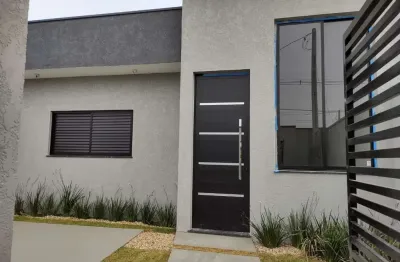 Casa à venda em hortolândia-sp  3 quartos, 1 suíte, 2 salas, 2 vagas de garagem  chácara recreio alvorada  87m² de área.