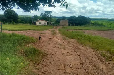 Fazenda à venda em joão pinheiro-mg: 2 quartos, 2 salas, 1 banheiro, 2 vagas de garagem, 20.805.200,00 m² de área!