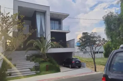 Luxuosa casa em condomínio à venda em valinhos-sp, no bairro santa cruz, com 4 quartos, 4 suítes, 2 salas, 5 banheiros, 4 vagas de garagem e 320m².