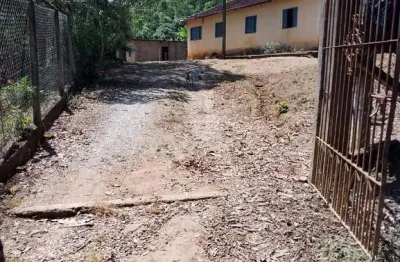 Oportunidade de negócio  fazenda a venda situada em guapiara-sp ??   área total 53 alqueires   22 alqueires em brota de eucalipto   10 alqueires em