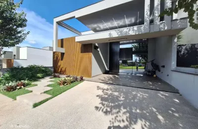 Casa térrea 190m2 3 dorms 1 suíte, 2 banheiros, 4 vagas de garagem e uma espaçosa sala, tudo isso em um ambiente seguro e tranquilo.