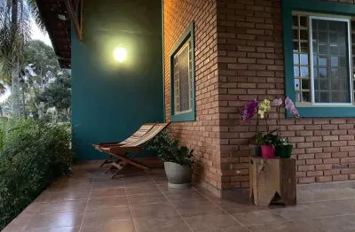 Condomínio evangélico casa térrea 90m2 2 dorms 1 suíte, banheiro social, sala, cozinha, lavanderia, 1 vaga coberta e 1 descoberta, quintal grande